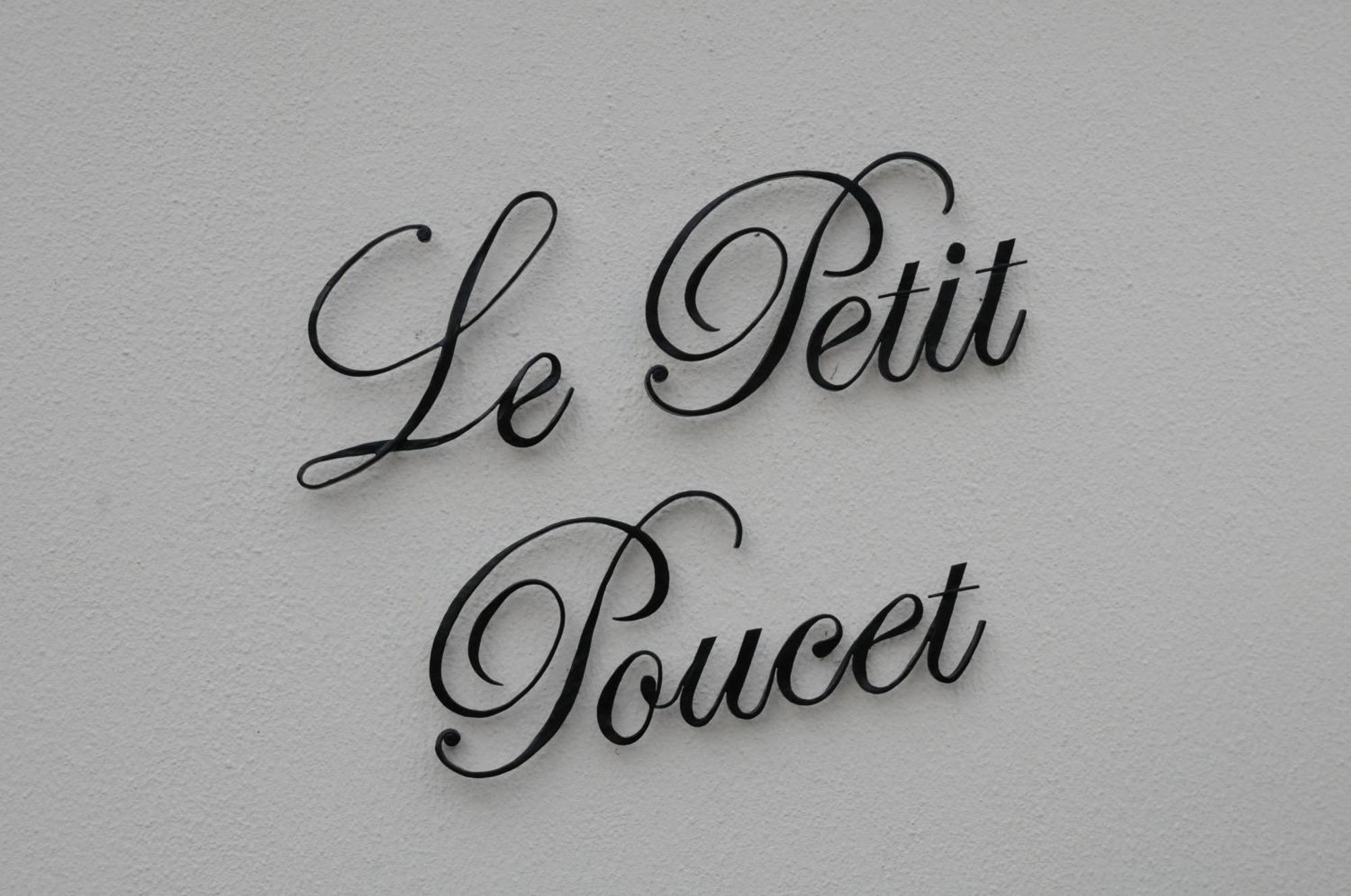 ホテル Le Petit Poucet ケープタウン エクステリア 写真